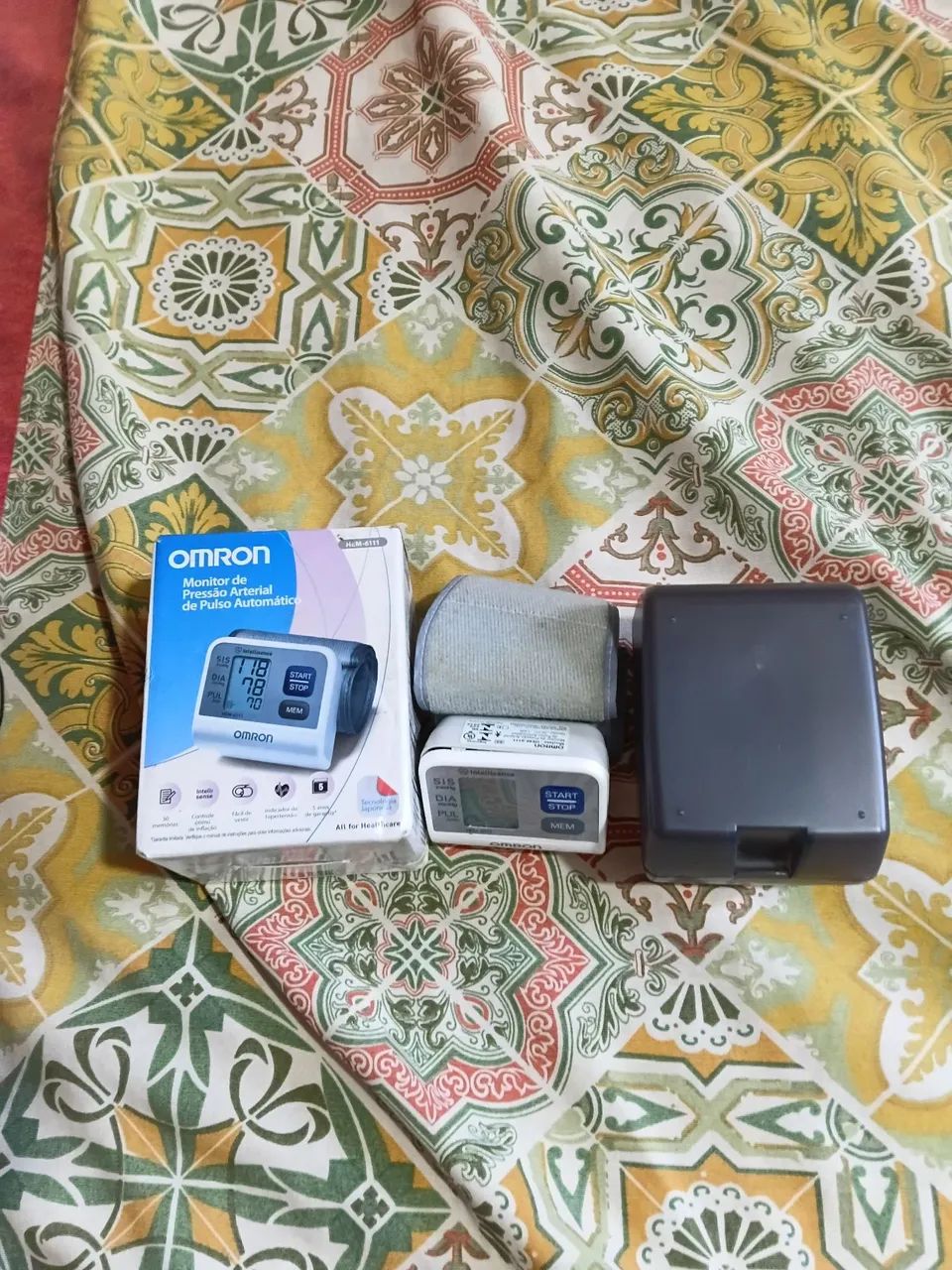 Medidor de pressão omron  - Foto 2