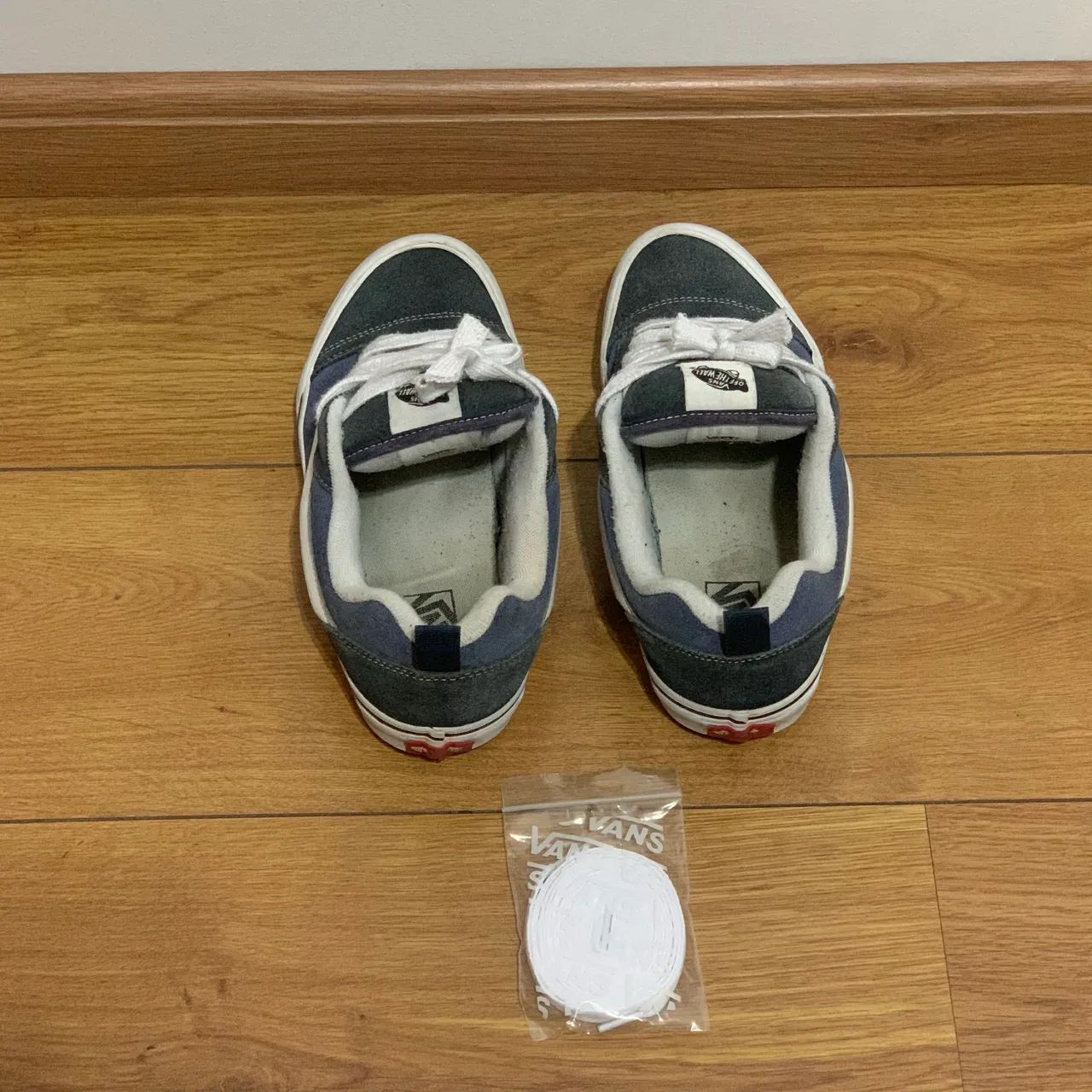 Tênis Vans KNU Skool - Original - 40BR/9US/27cm - Foto 4