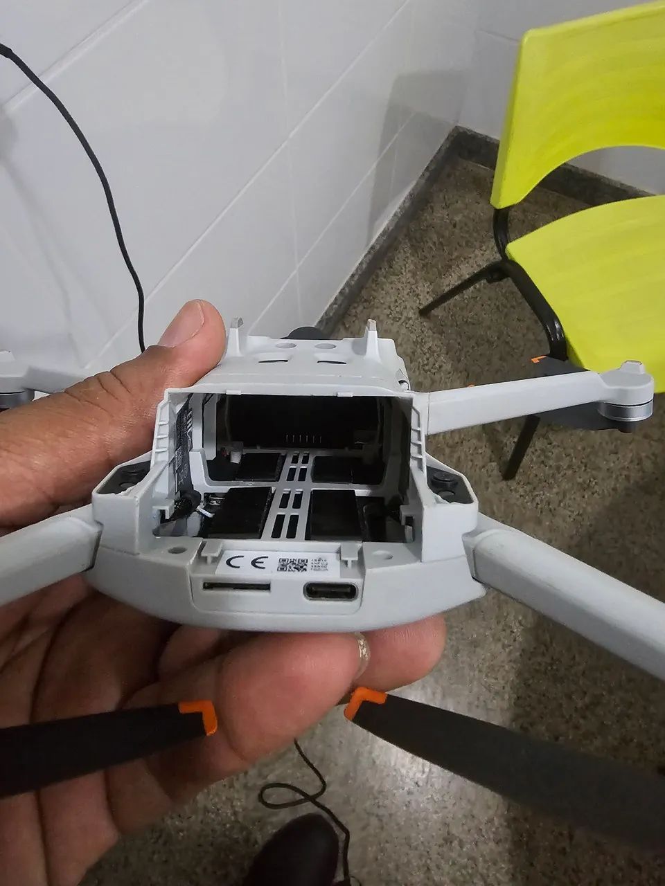 Drone mini 3 pro retirar peças  - Foto 3