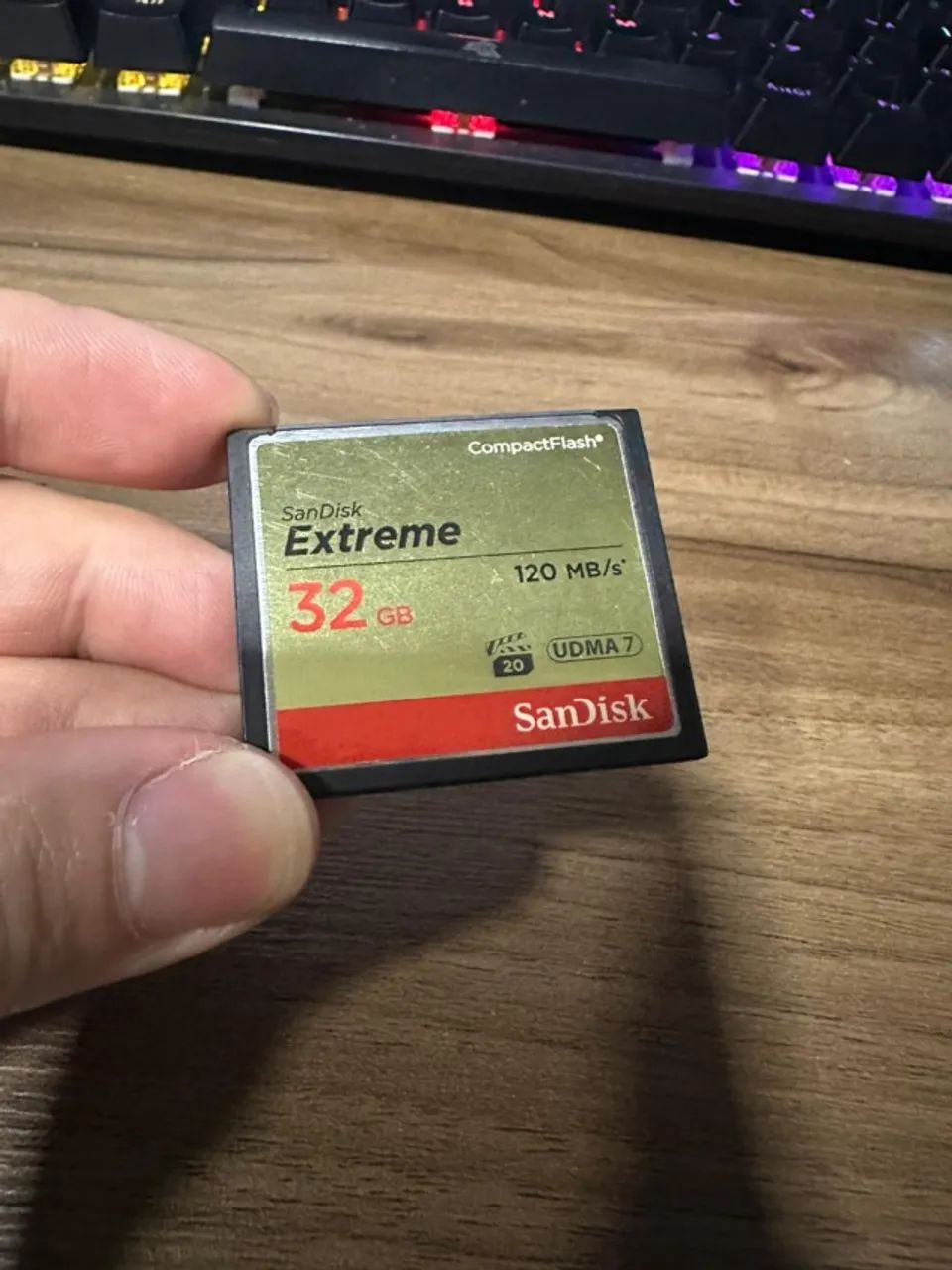 Cartao de Memoria Compact Flash CF 32GB Sandisk Extreme 120MB/s