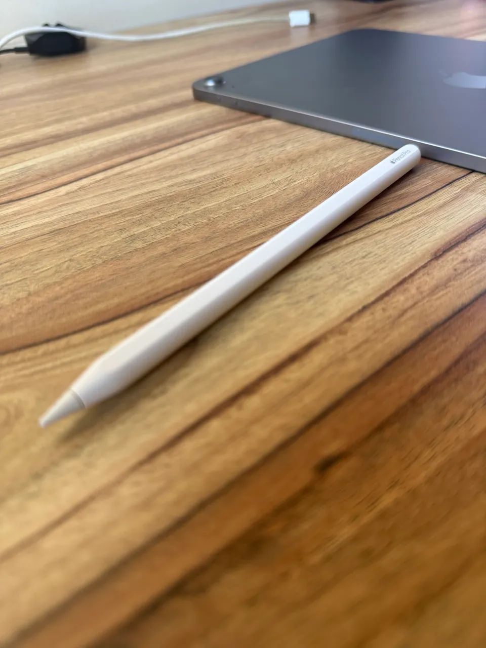 iPad impecável +  Pencil Pro +  capa com teclado inclusas. Pronto para uso!! - Foto 4