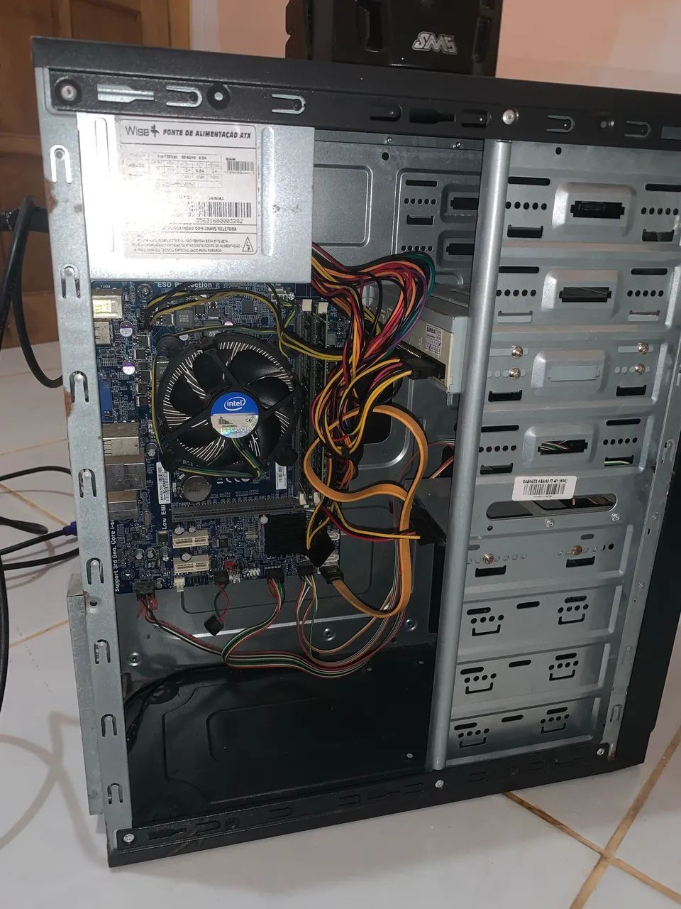 CPU 8gb de ram 500HD Intel core i3  - Foto 3