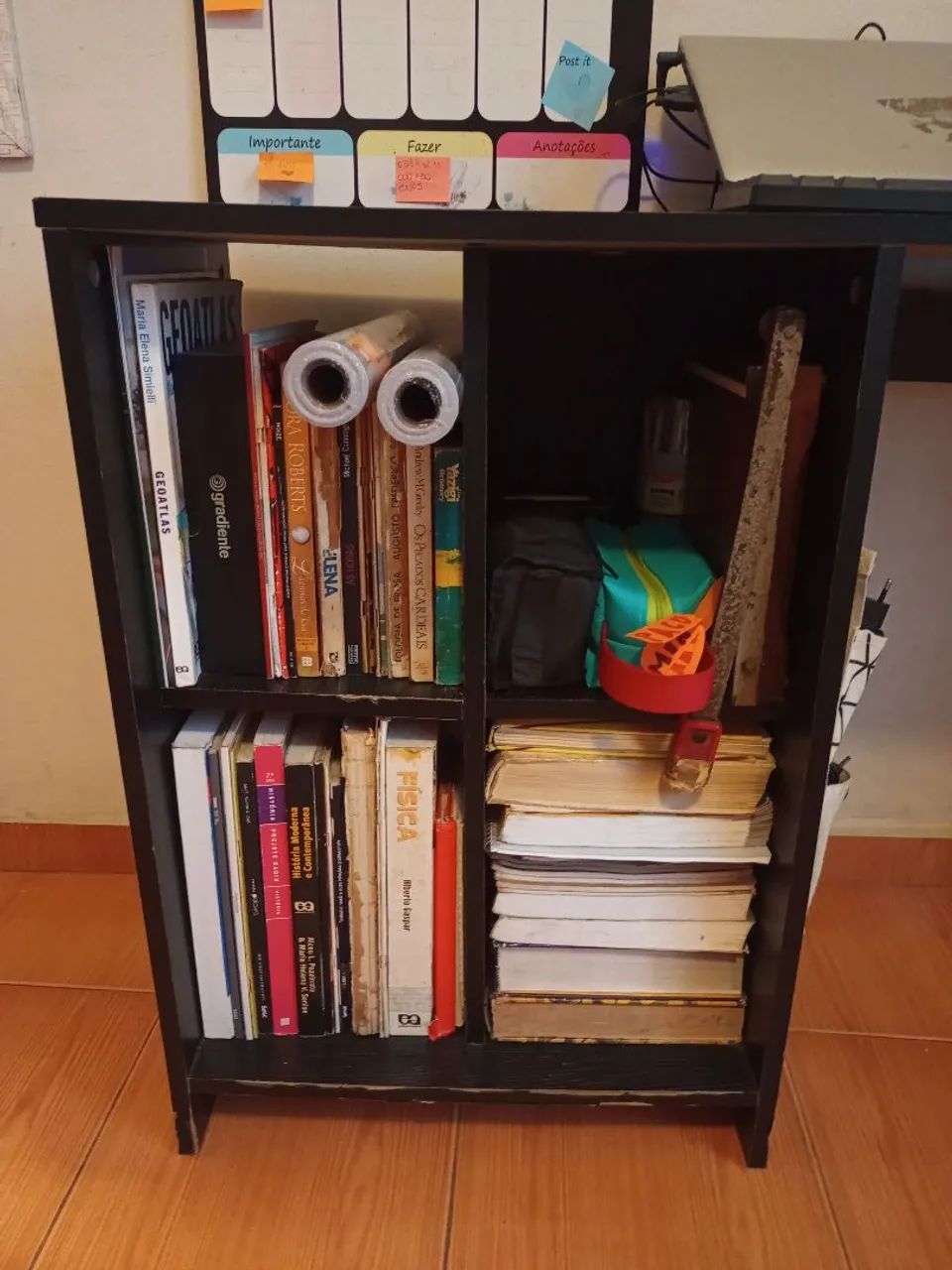 Mesa de estudos  - Foto 4