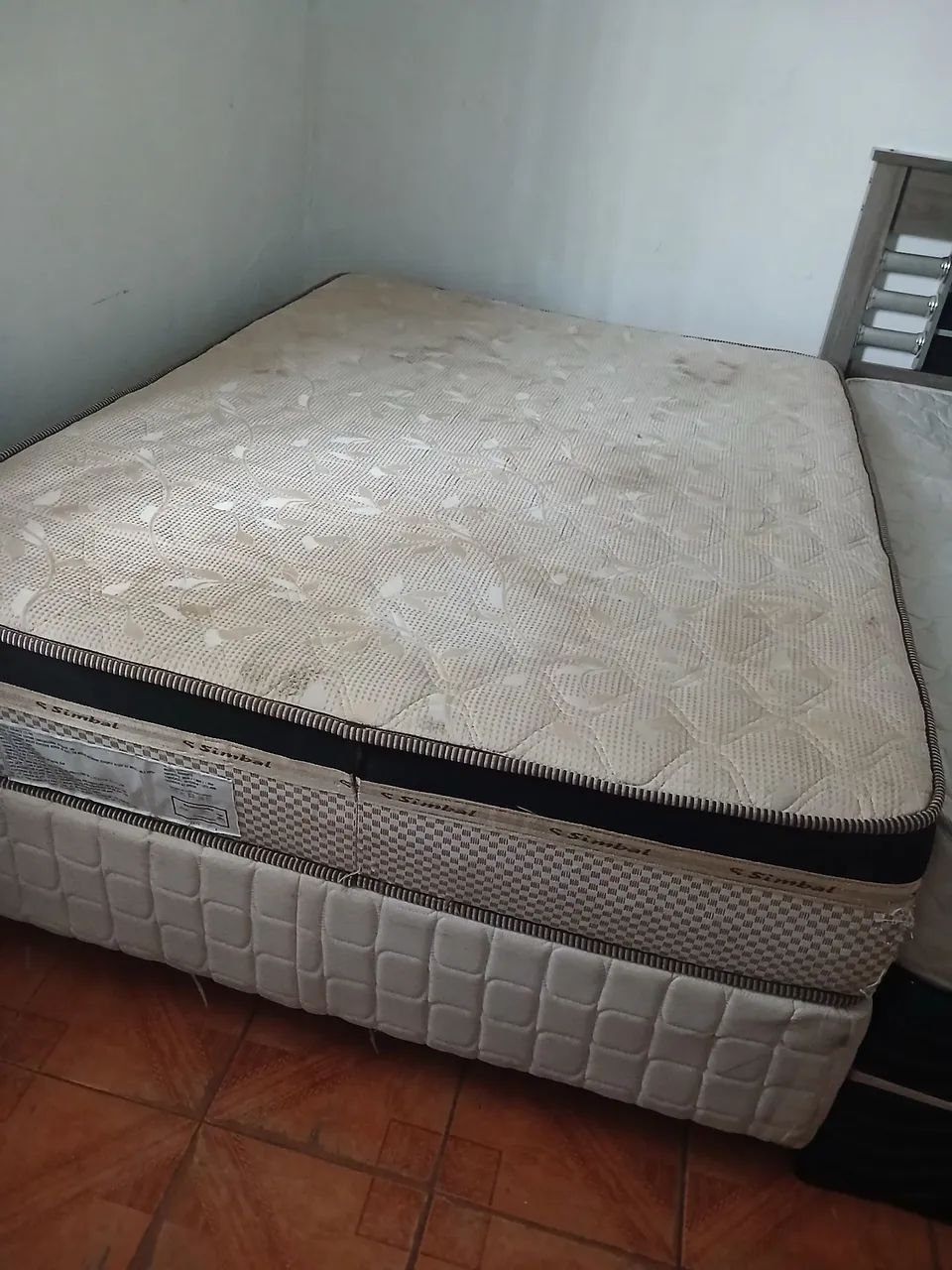 Cama box de casal 