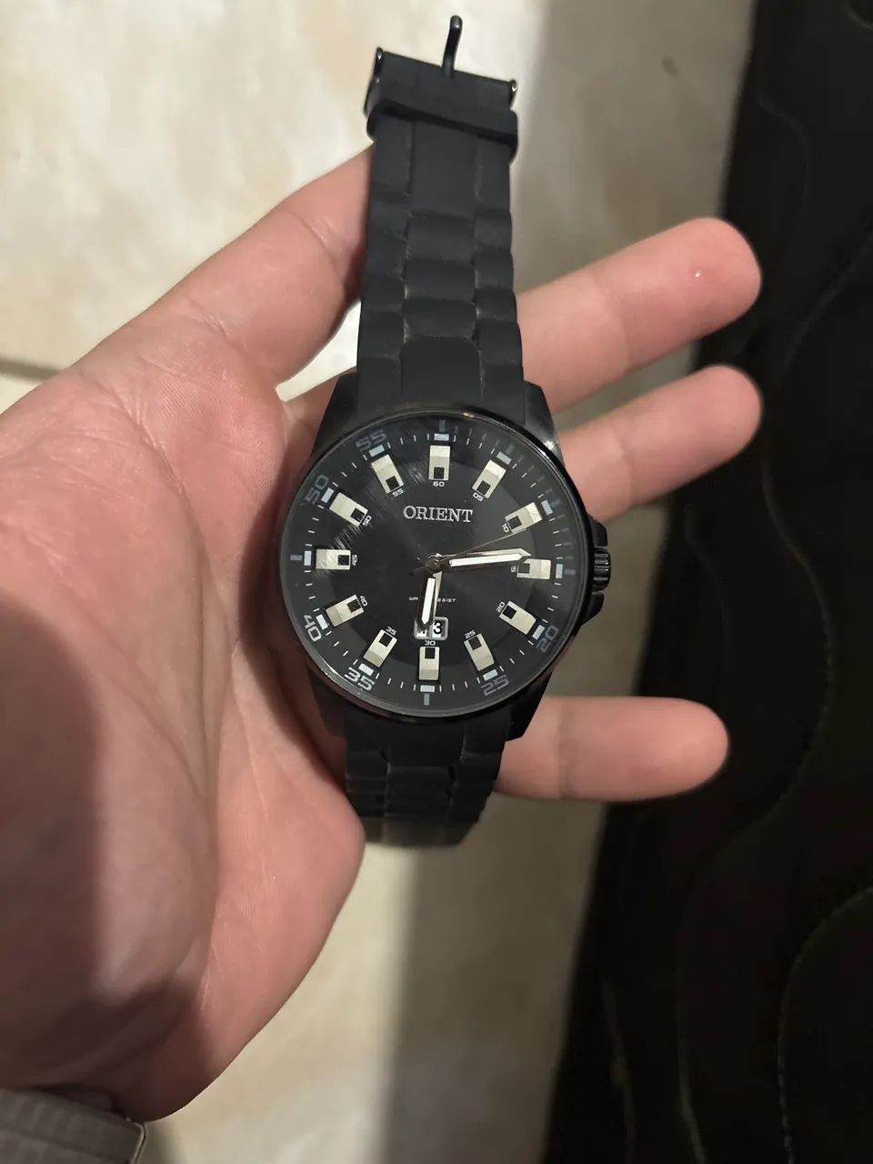Relógio analógico orient preto original com pulseira em silicone  - Foto 3