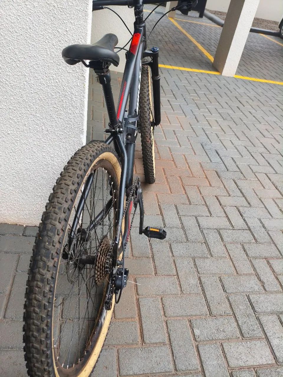 Bicicleta aro 29 V9 - Foto 4