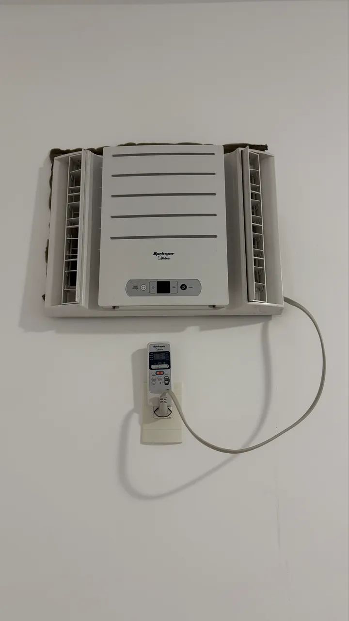Ar condicionado - Janela - Springer Midea 10000 BTUs