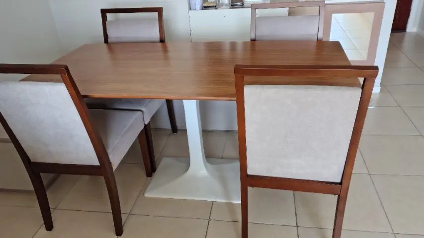 Moderna mesa Saarinen com base em epóxi retangular 04 cadeiras perfeitas 