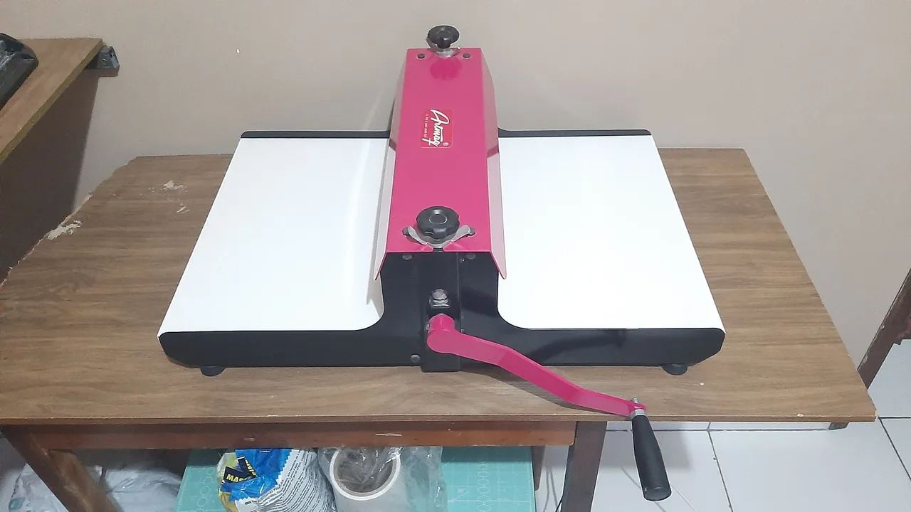 Máquina Manual de Corte e Vinco ArtMaq 40cm Nova