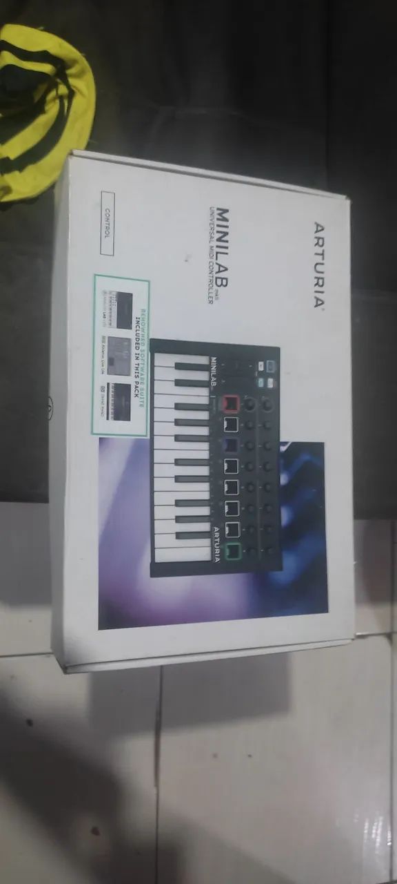 Controlador MK II Arturia  - Foto 2