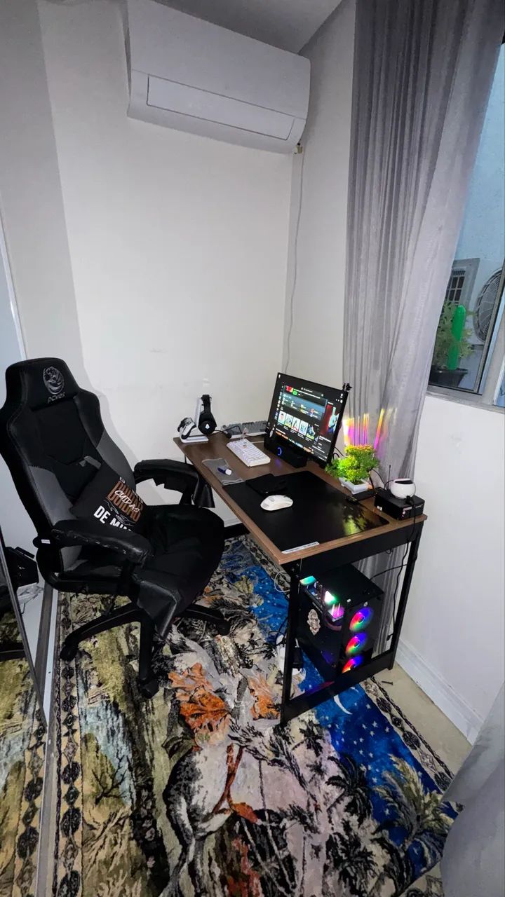 VENDO setup GAMER MENOS CADEIRA E MESA