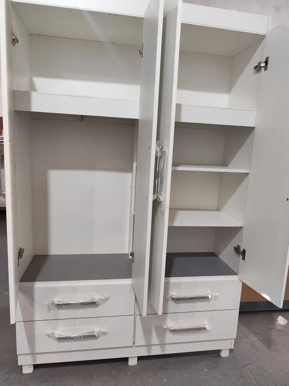 Gurda roupa 2 portas - Foto 2