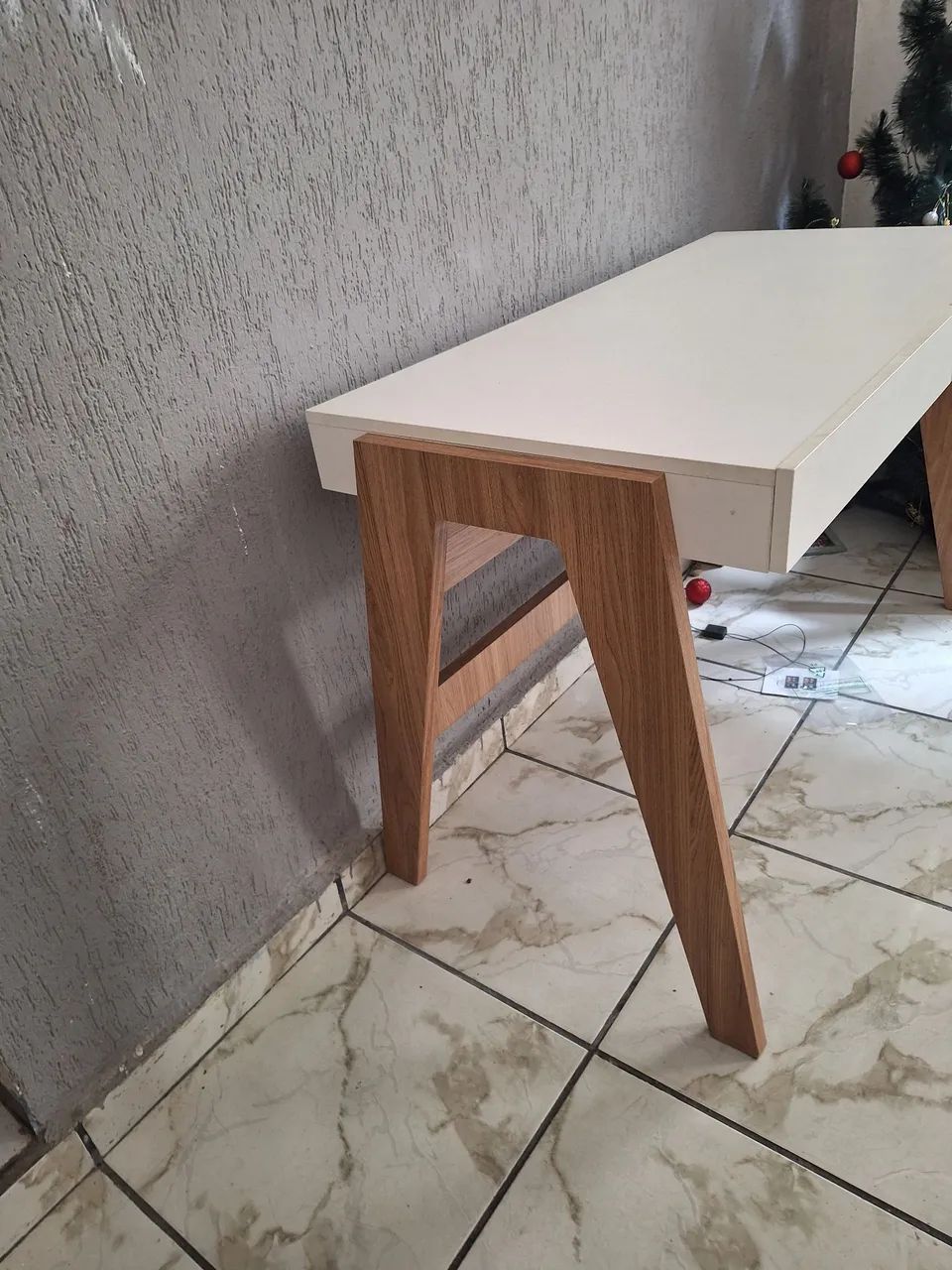 Mesa aparador com duas gavetas - Foto 3