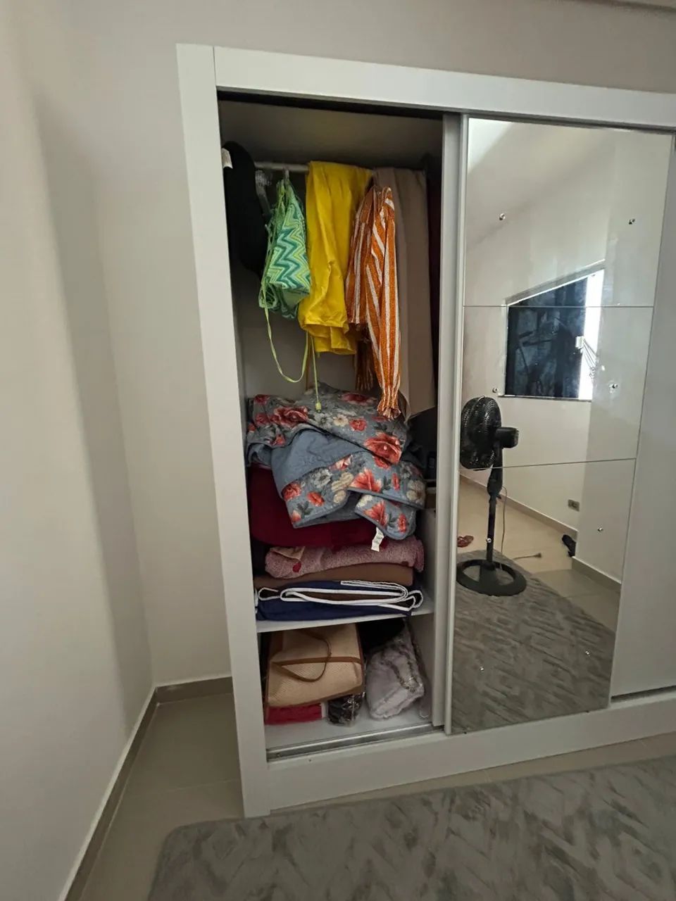VENDO GUARDA-ROUPA  - Foto 5