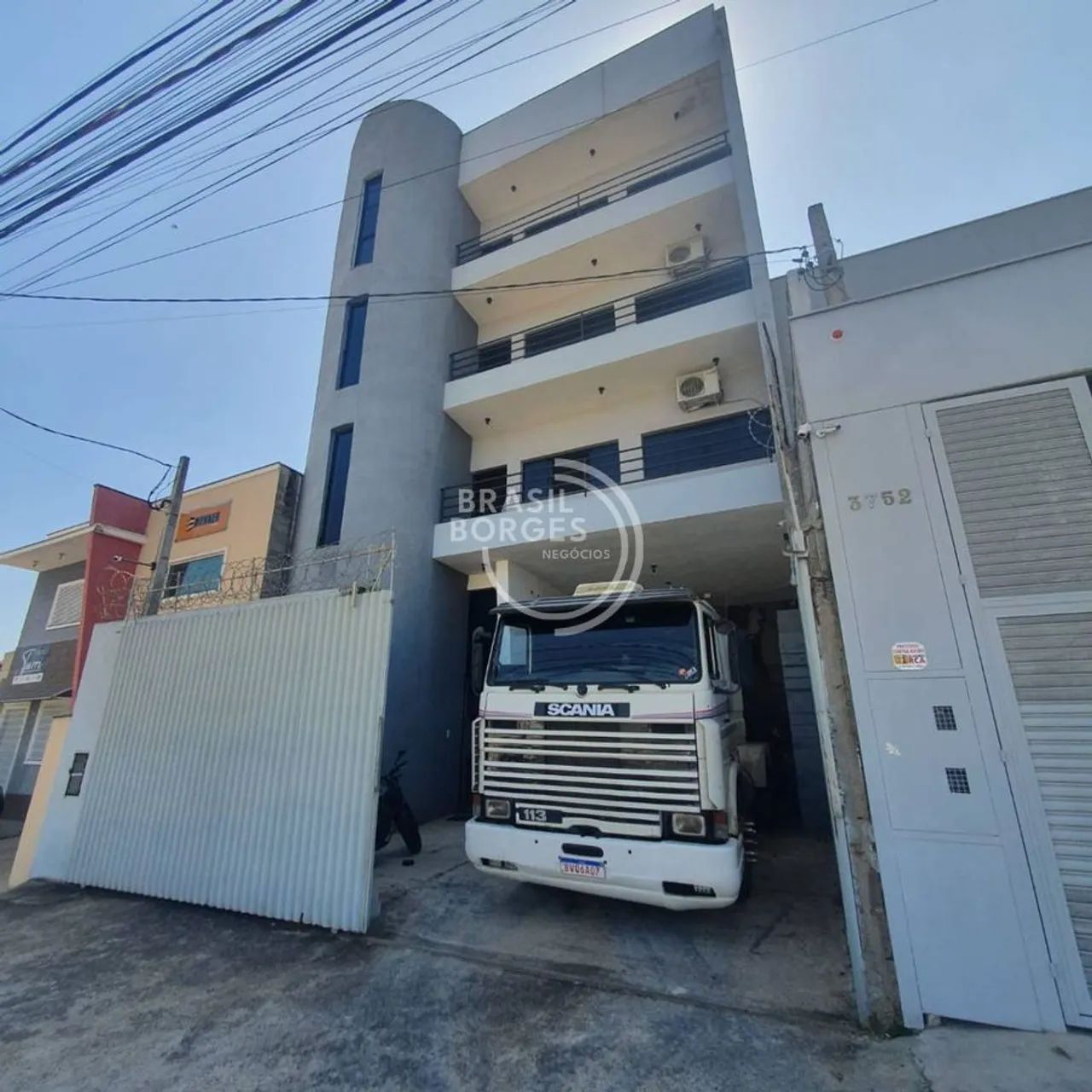 Barracão para Venda Ou Locação no Wanel Ville