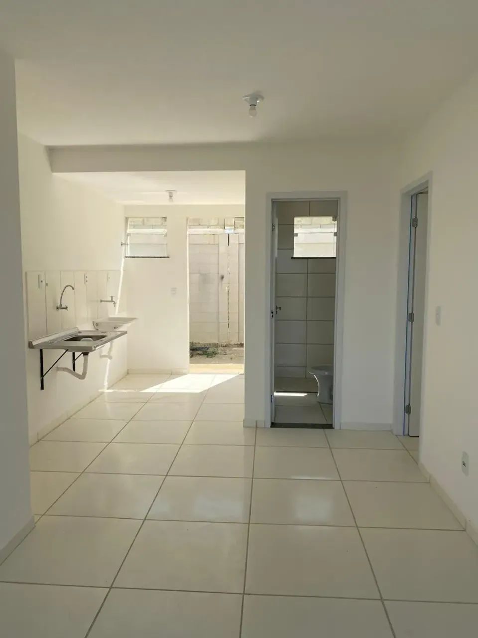 APARTAMENTO COM 2 QUARTOS SENDO UMA SUÍTE E QUINTAL - Foto 5