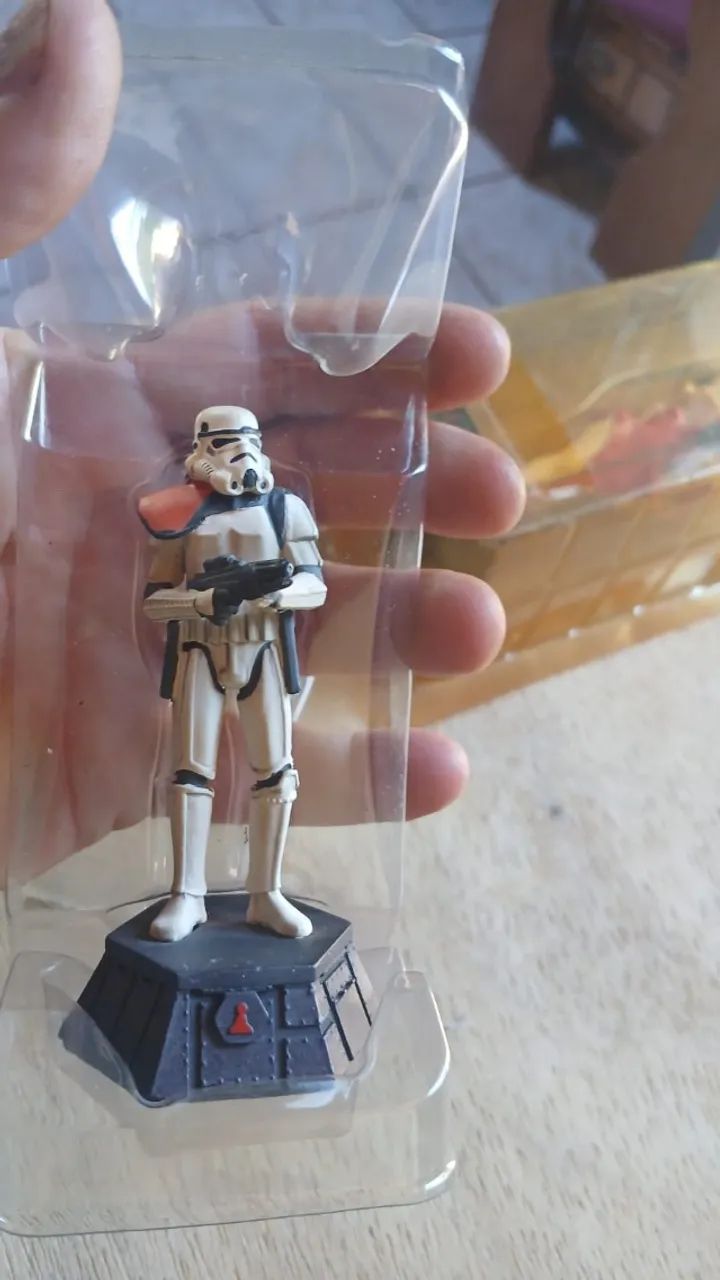5 bonecos do star wars + 1 boneco da bety pop por apenas 200,00 - Foto 3
