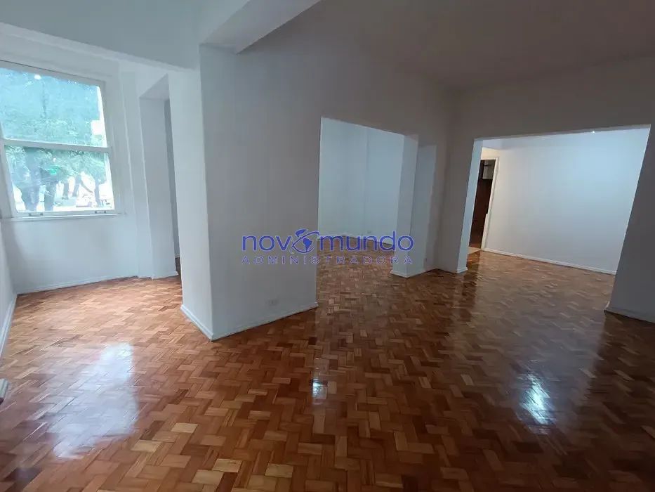 EXCELENTE APARTAMENTO 3 QUARTOS EM COPACABANA