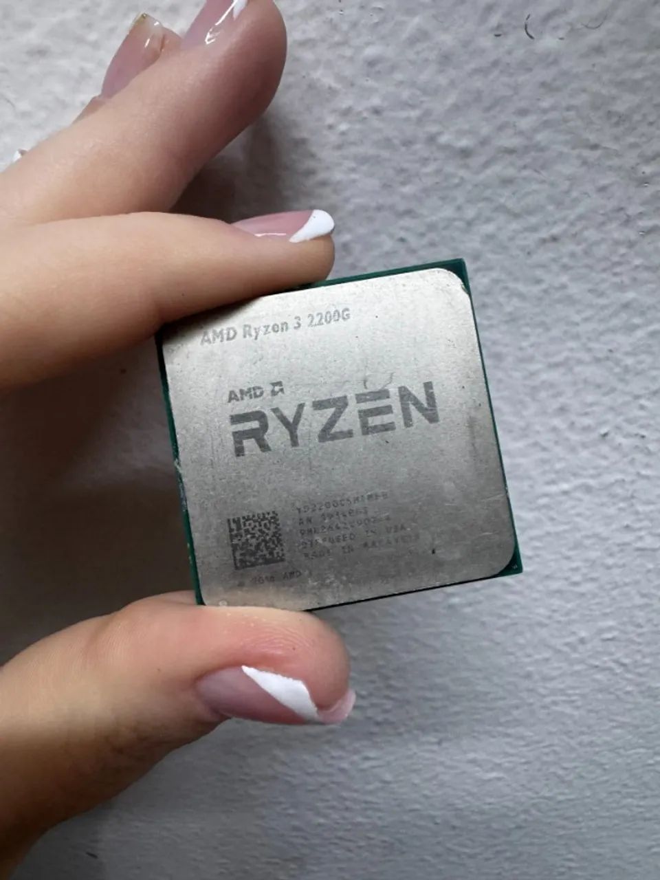 Processador AMD Ryzen 3 2200G com Vídeo Integrado Vega 8 (Soquete AM4)
