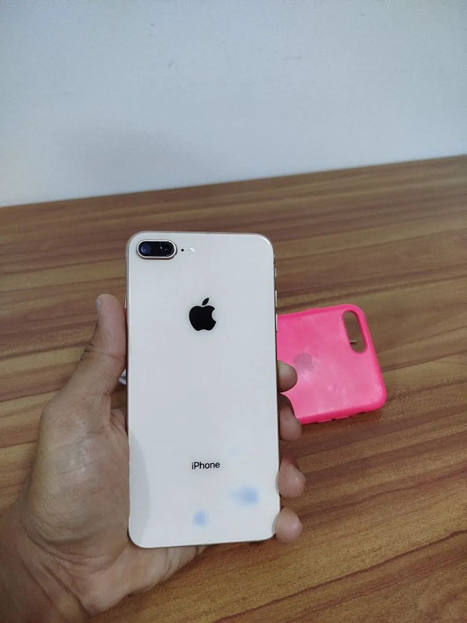 ? iPhone 8 Plus 64 GB - Em ótimo estado de conservação!! - Foto 2