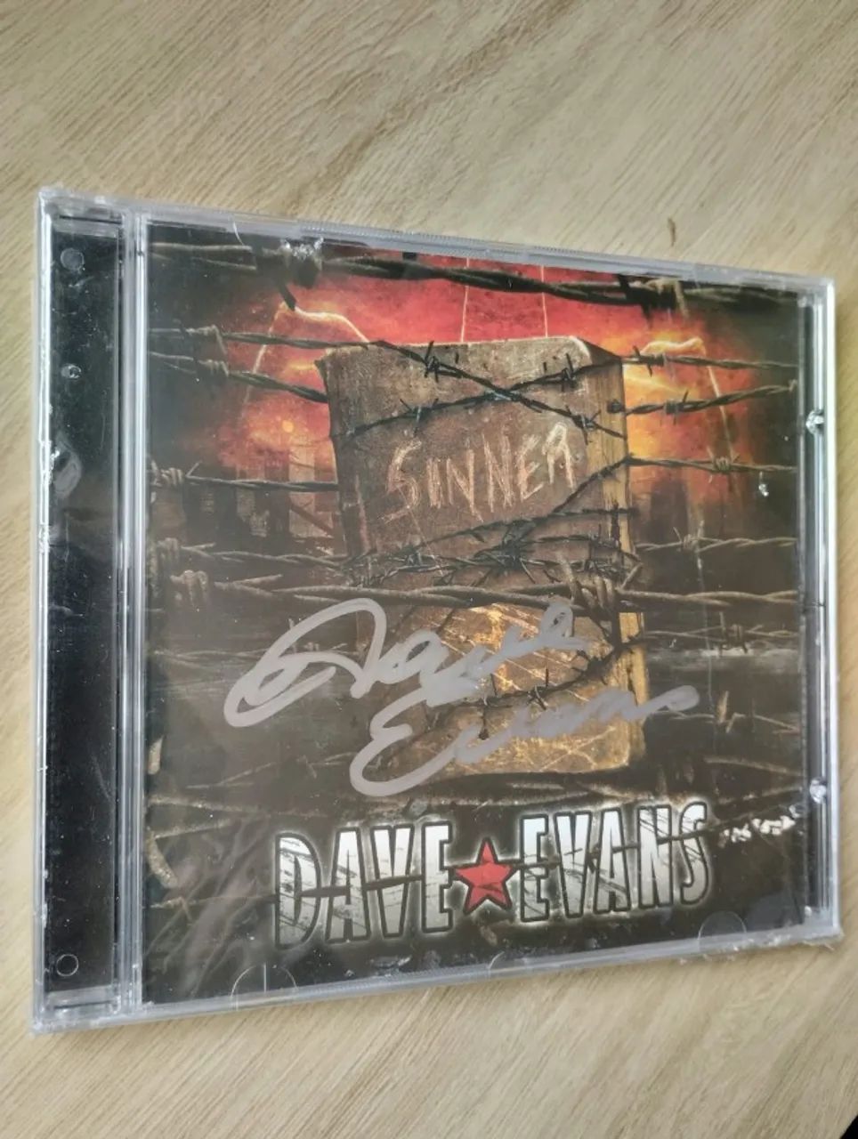 CD Autografado Dave Evans AC/DC