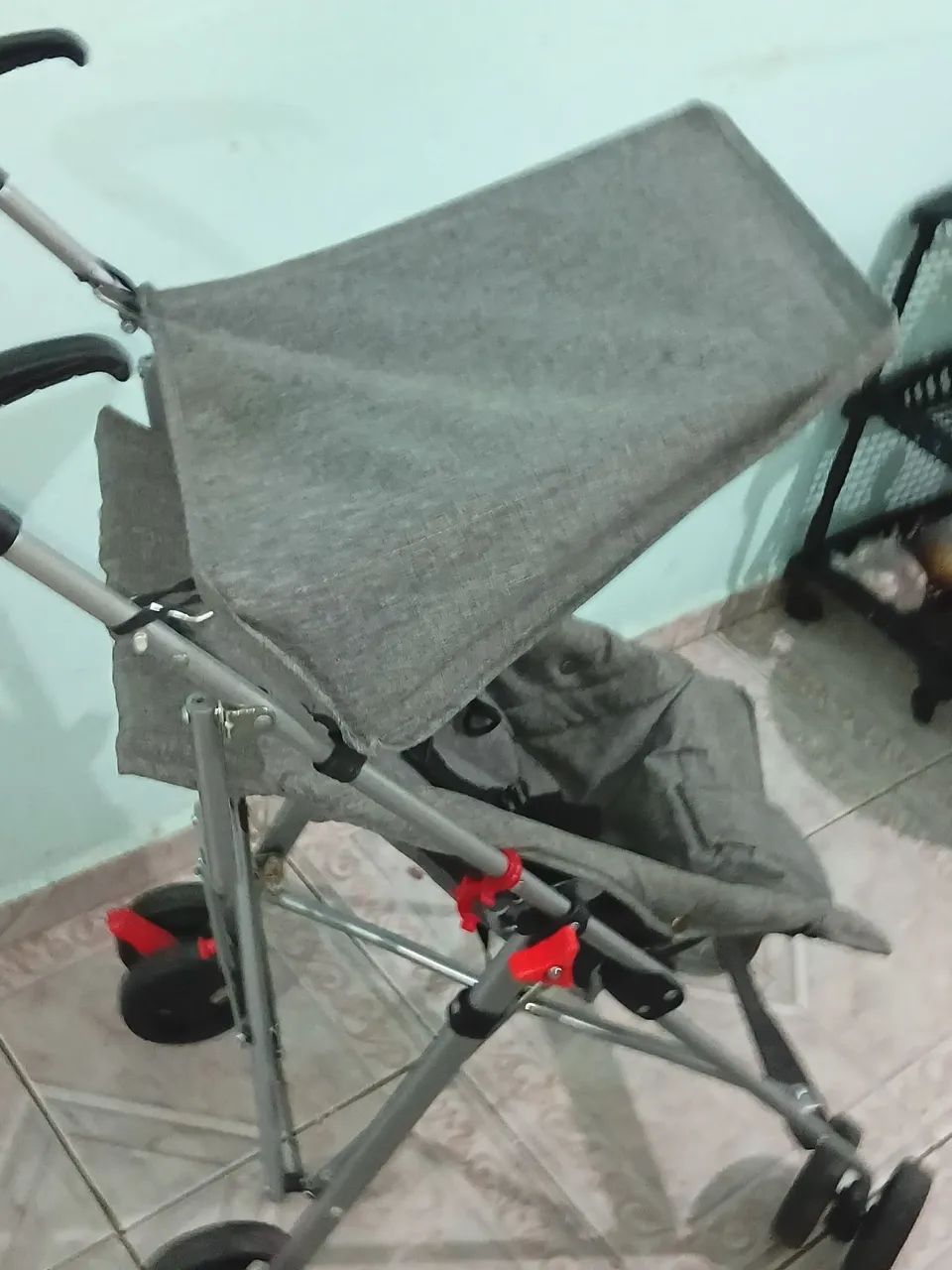 Carrinho de bebê para passeio  - Foto 2