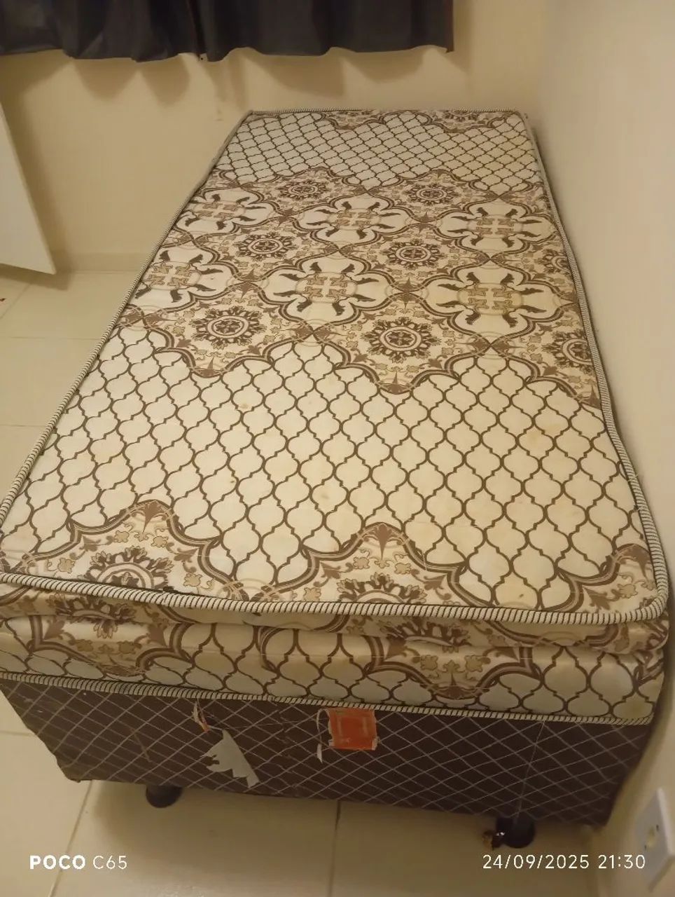 Cama acoplada de solteiro 