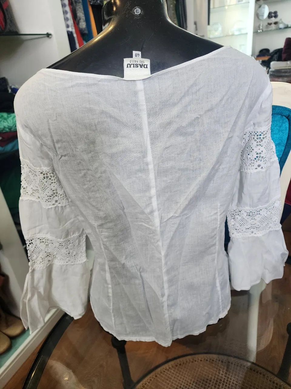 Blusa branca Daslu Tam. 40 - Foto 2