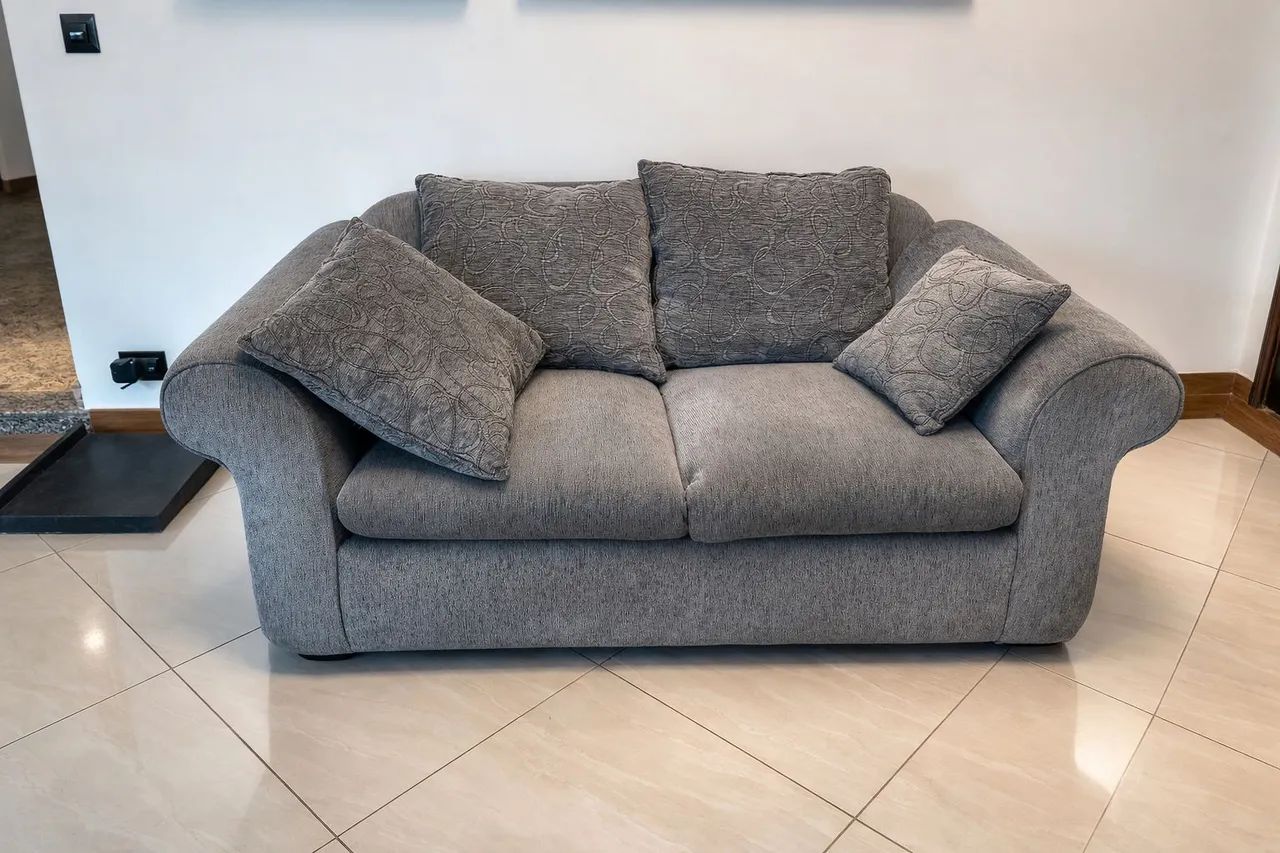 Sofá confortável 180x95 