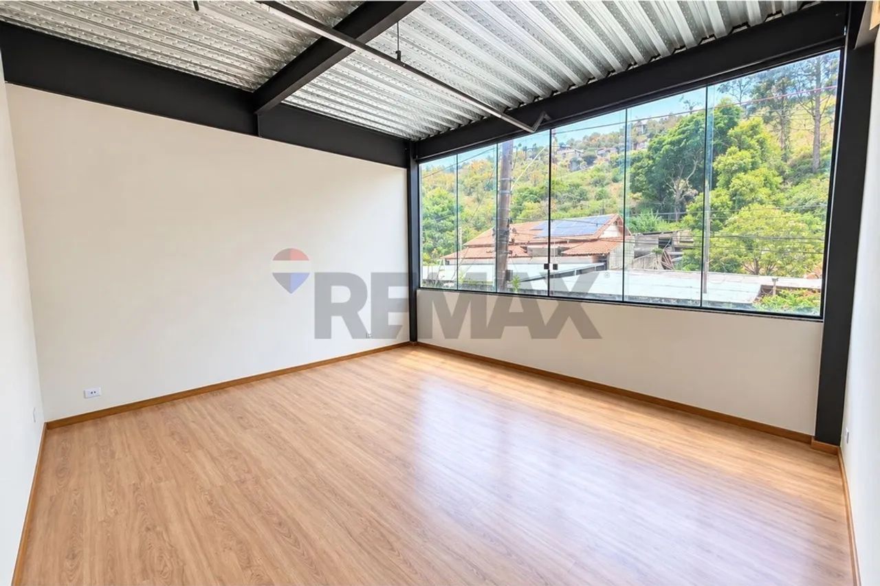 Sala Comercial na avenida João Pinheiro