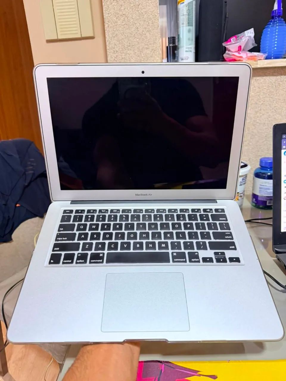 MacBook Air Intel5 8RAM/256Gigas C/307Ciclos - Foto 4