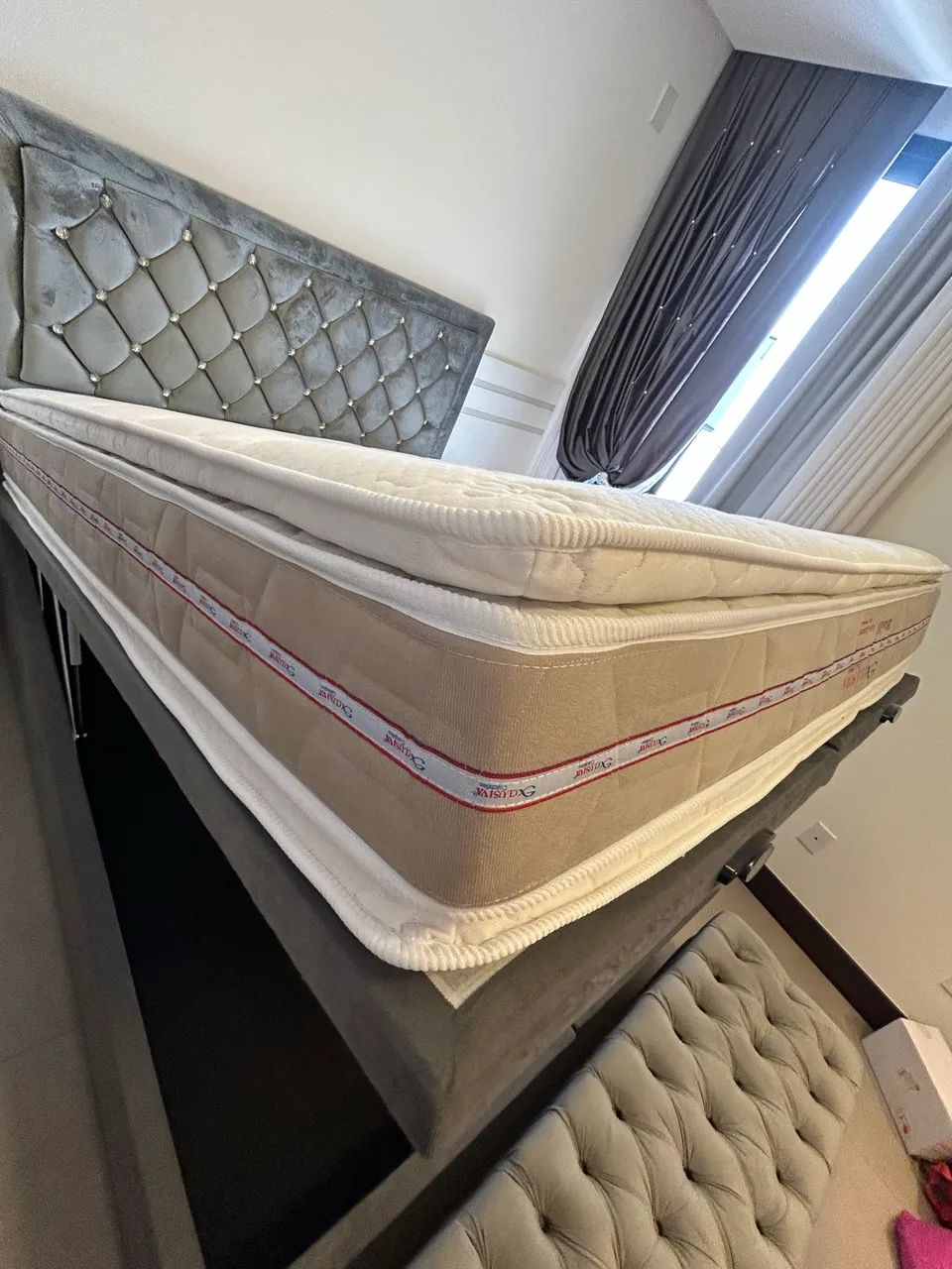Cama bau queem com cabeceira e calcadeira  - Foto 4