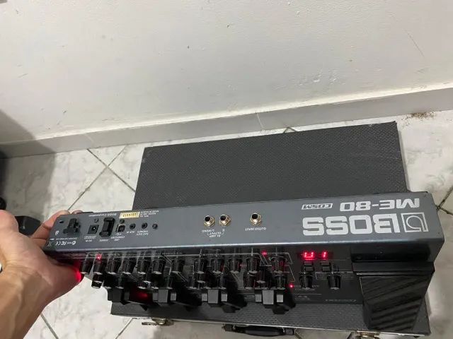 Pedaleira BOSS ME80 com case Rígido  - Foto 2