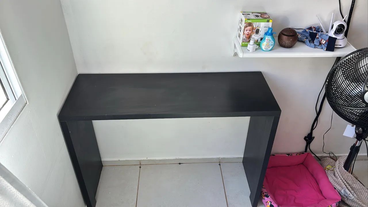 Penteadeira/ escrivaninha 