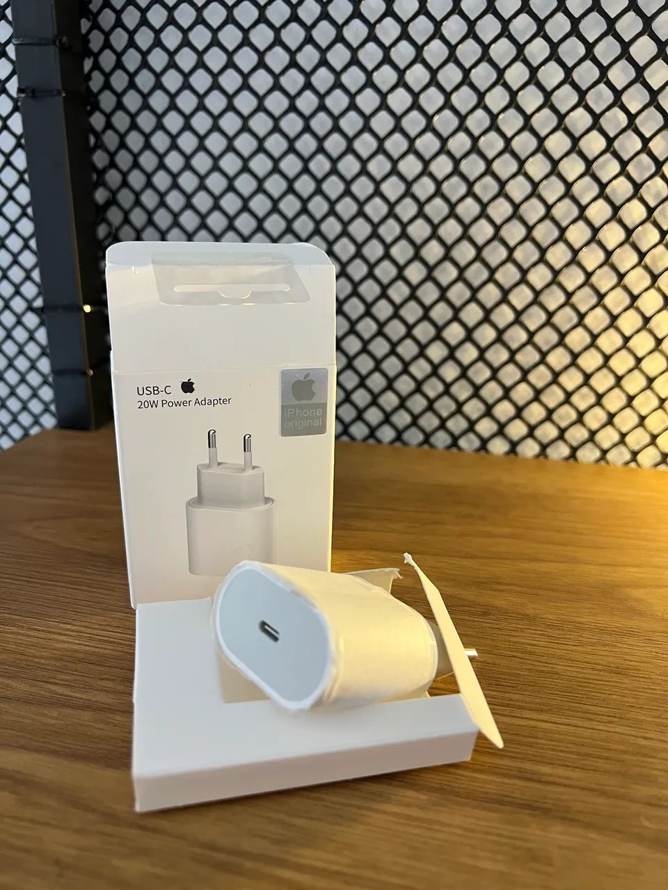 Carregador Fonte IPhone IPad Turbo Usb-c 20w - Foto 4