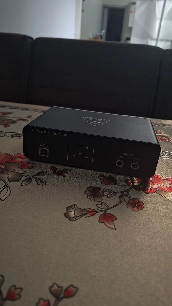 Interface Behringer UMC22 (Usada) - Foto 4