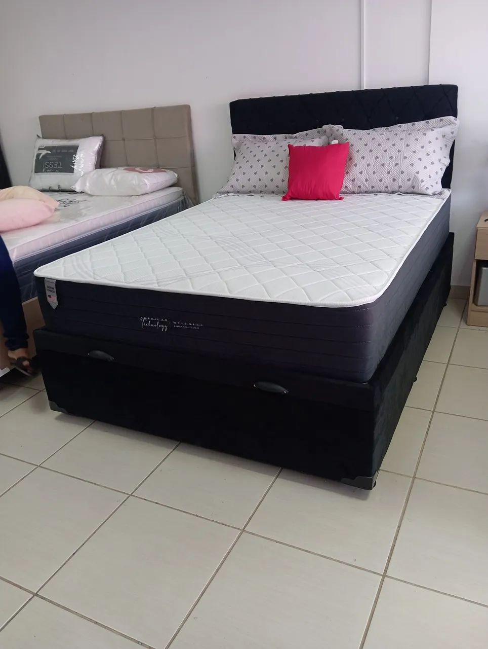 Cama box baú Queen de fábrica  - Foto 2