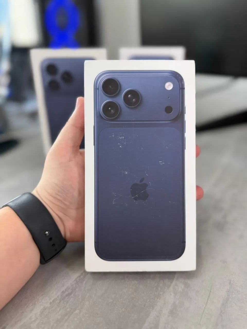 IPHONE 17 PRO MAX AZUL ( PROMOÇÃO LACRADO )