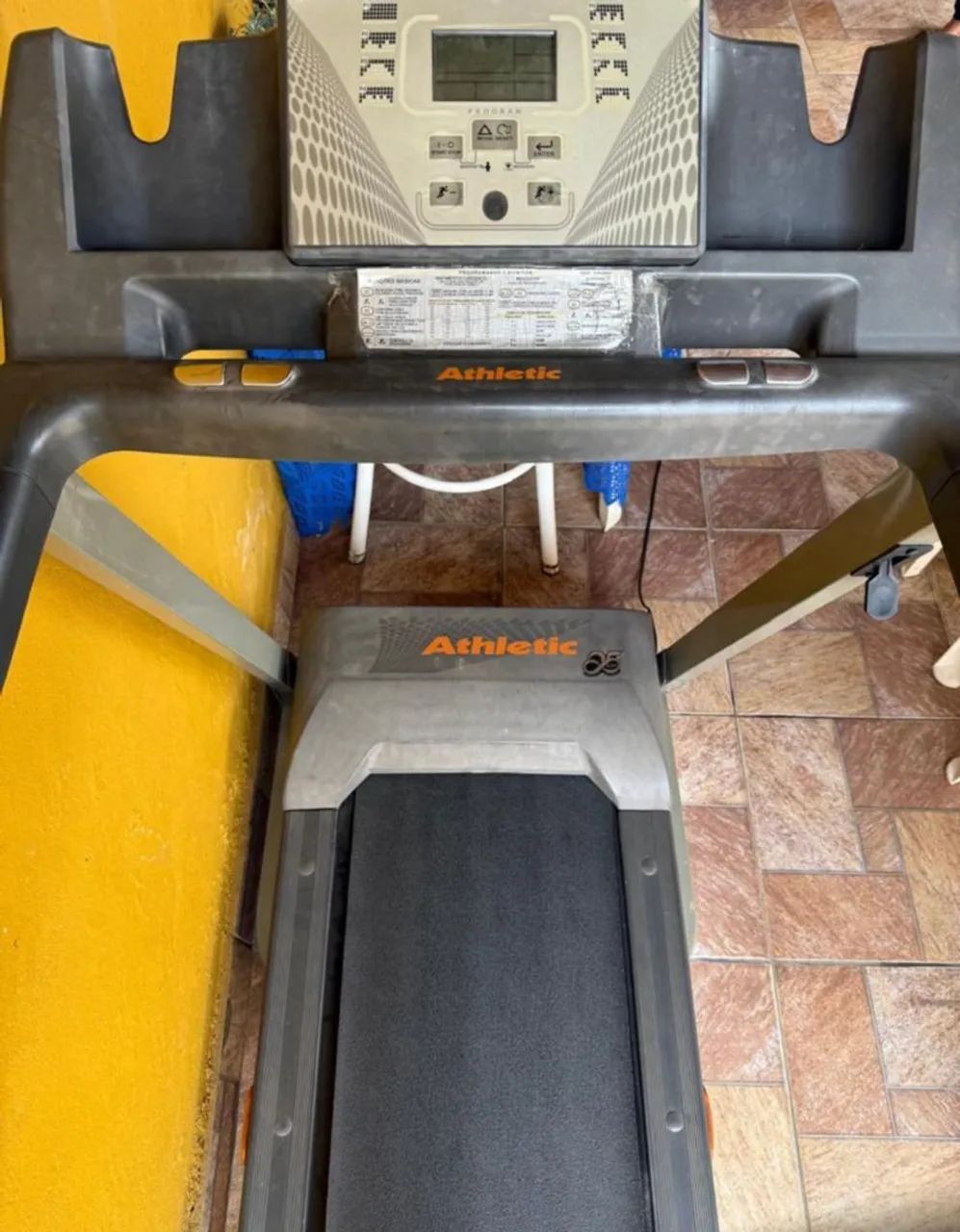 Esteira Athletic Advanved 520EE