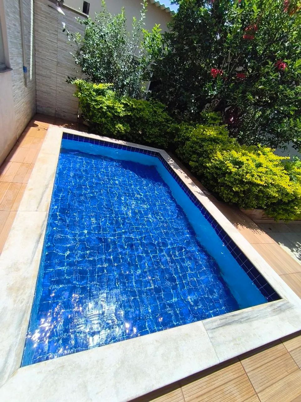 Limpeza e tratamento de piscinas Piscineiro  - Foto 4