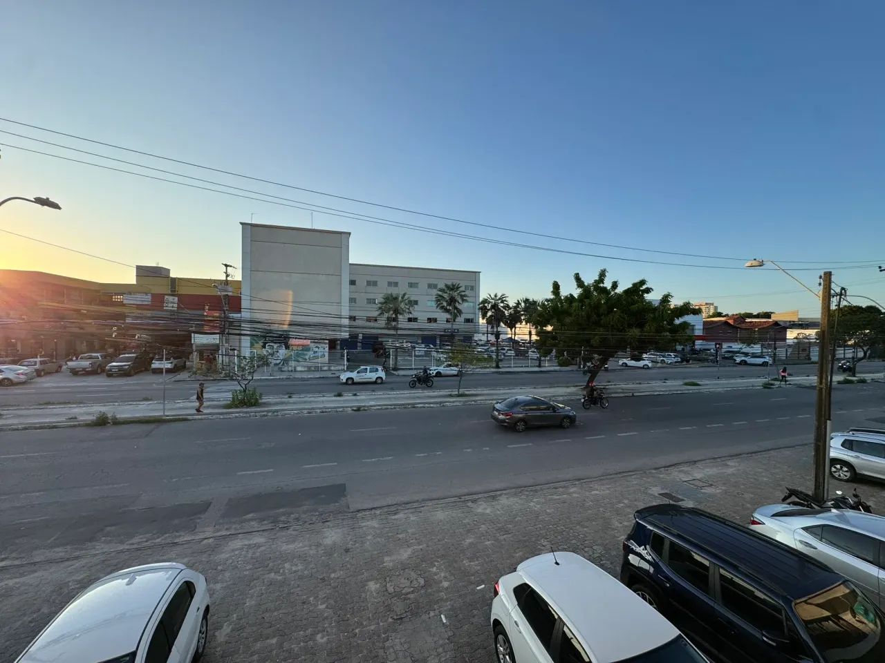 SALA COMERCIAL NA AV GODOFREDO MACIEL - Foto 3