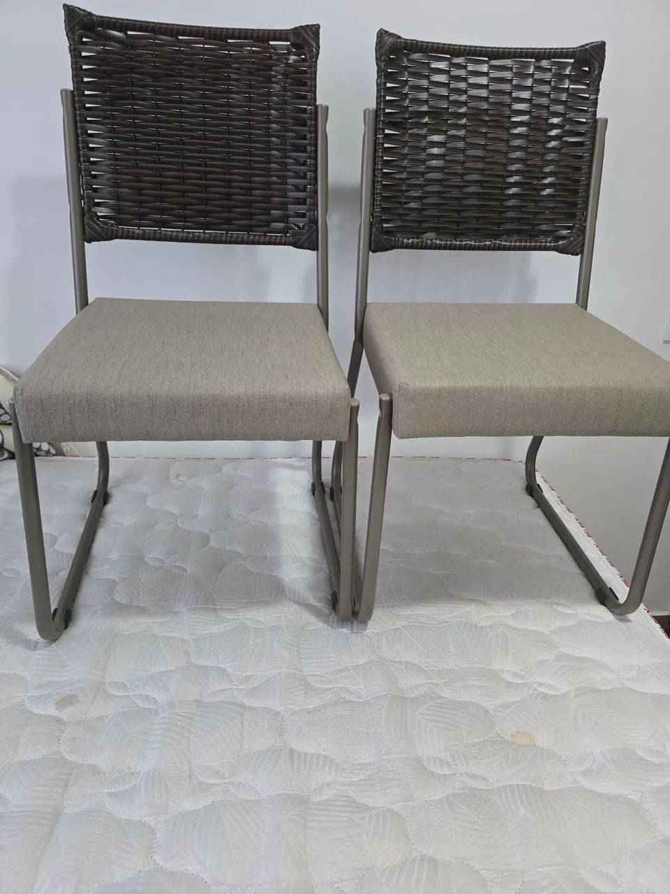 Cadeiras de sala de jantar 