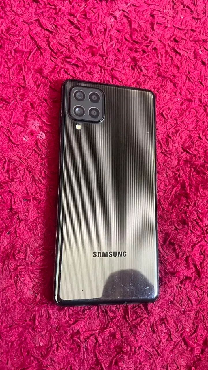 SAMSUNG M62 - Foto 4