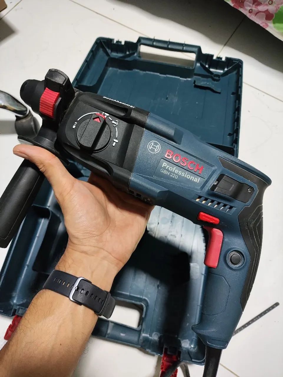 Martelete/furadeira bosh 