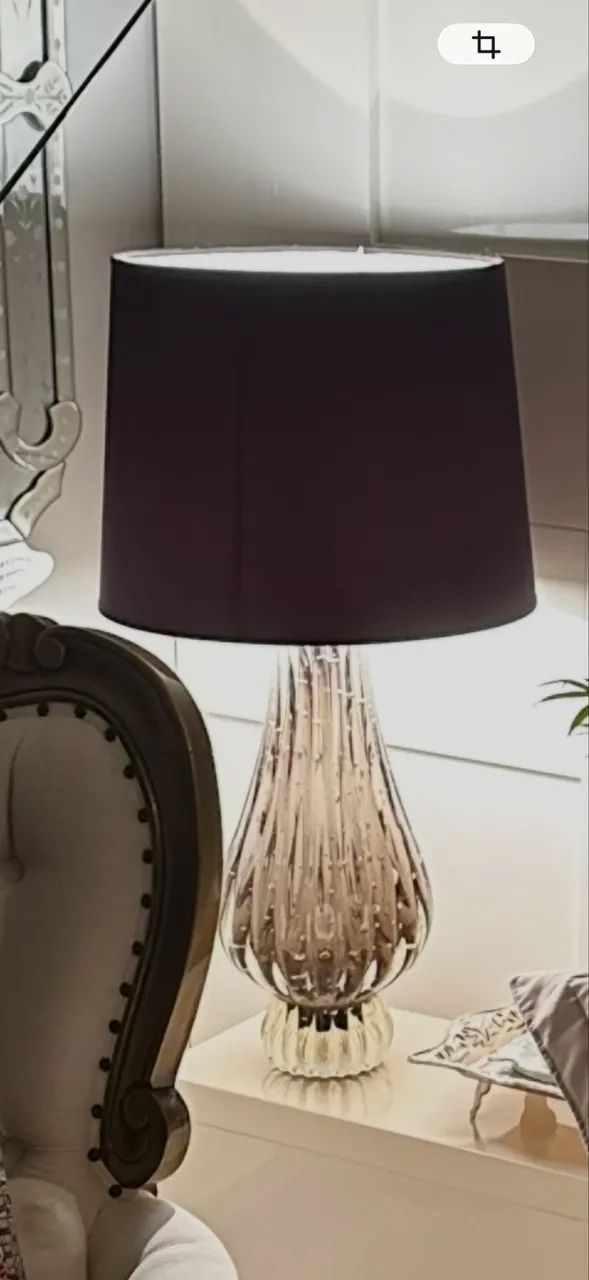 Abajur de cristal fume São Marcos com cúpula pret