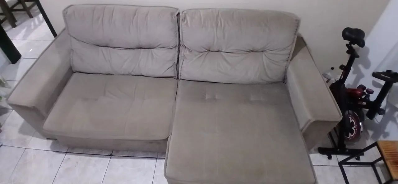 Sofá retrátil reclinável 