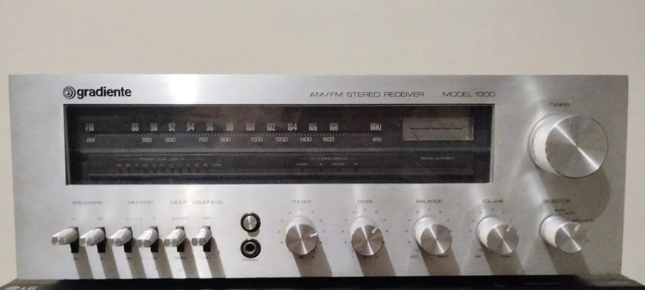 Receiver stereo gradiente modelo 1300