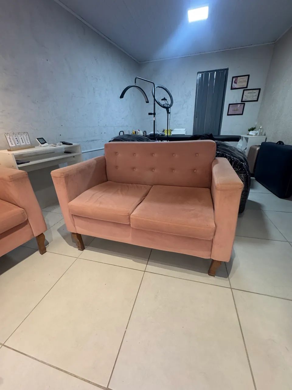 Conjunto de poltrona e sofá 2 lugares - Foto 2