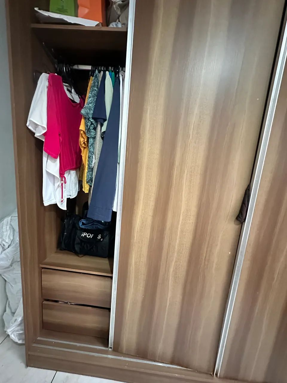 Guarda roupa casal 