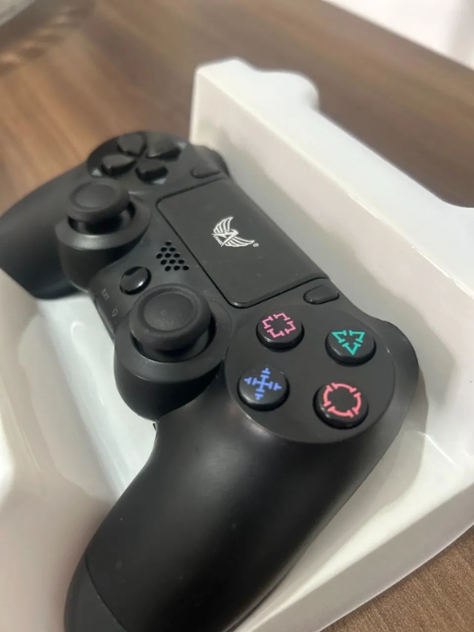 Controle Playstation 4 paralelo na caixa